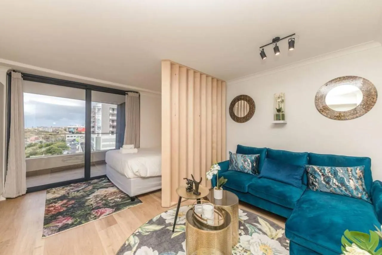 Colourful And Cosy Studio Apartment In Newlands Cape Town